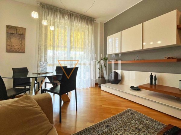 appartamento in vendita a Rho in zona Ghisolfa