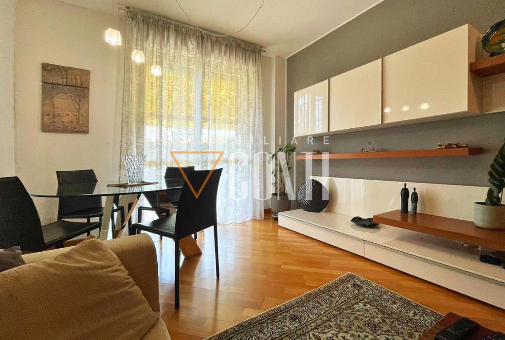 appartamento in vendita a Rho in zona Ghisolfa