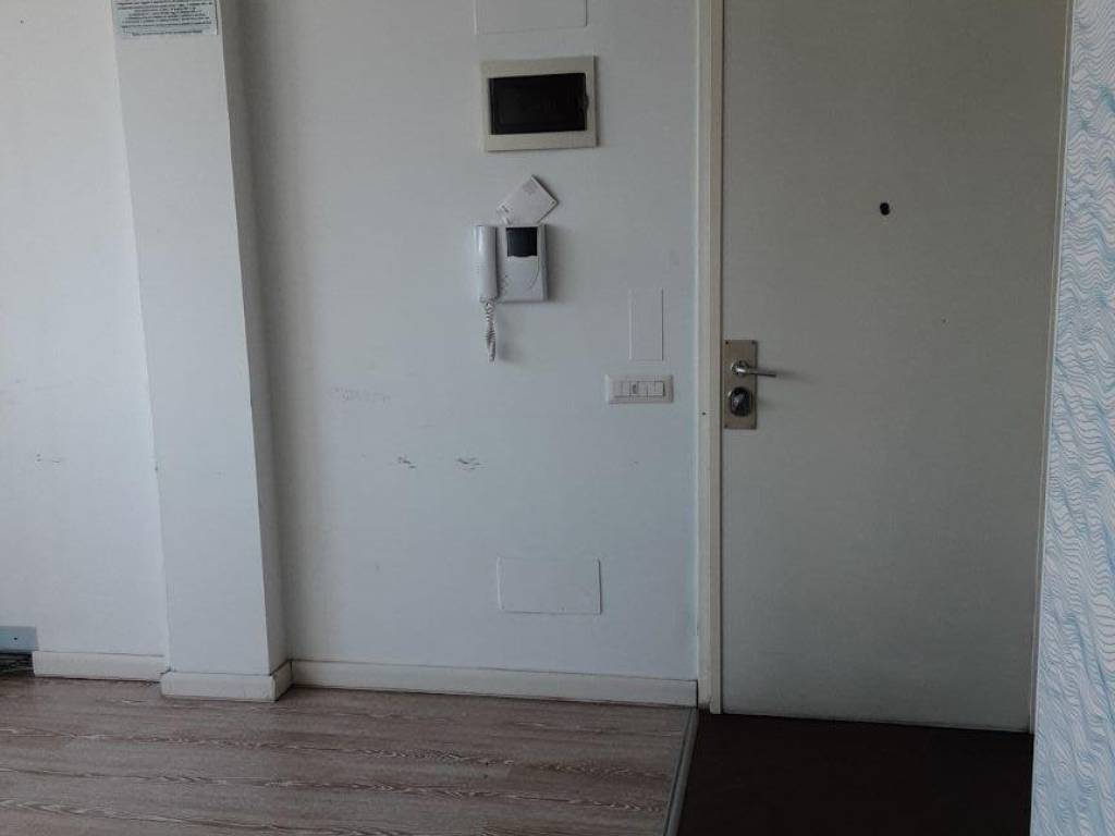 ufficio in vendita a Rho in zona Mazzo