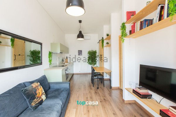 appartamento in vendita a Rho in zona Mazzo