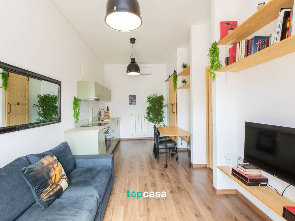 appartamento in vendita a Rho in zona Mazzo