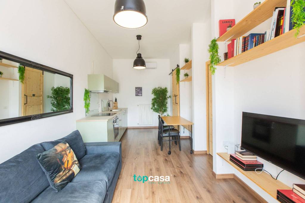 appartamento in vendita a Rho in zona Mazzo