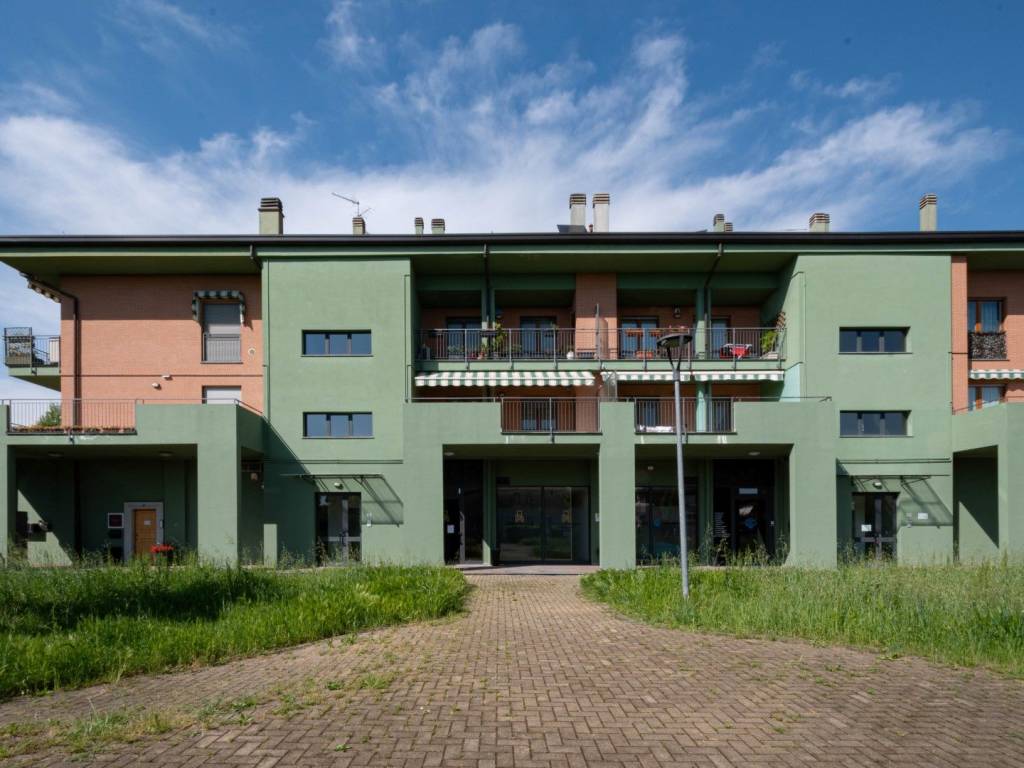 appartamento in vendita a Rho in zona Terrazzano