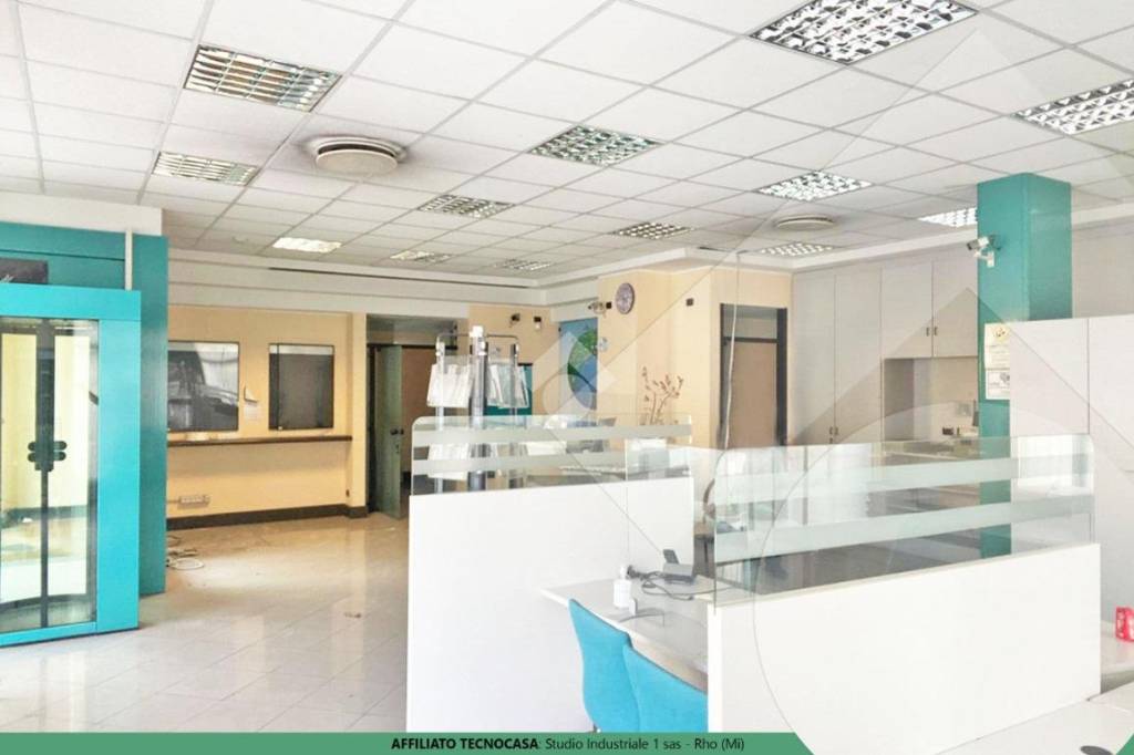 negozio in vendita a Rho