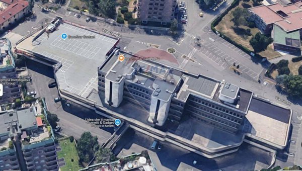 attico in vendita a Rho in zona Mazzo