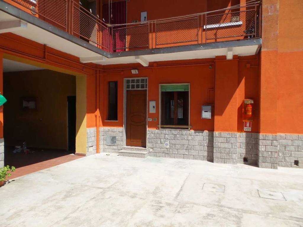 appartamento in vendita a Rho in zona Ghisolfa