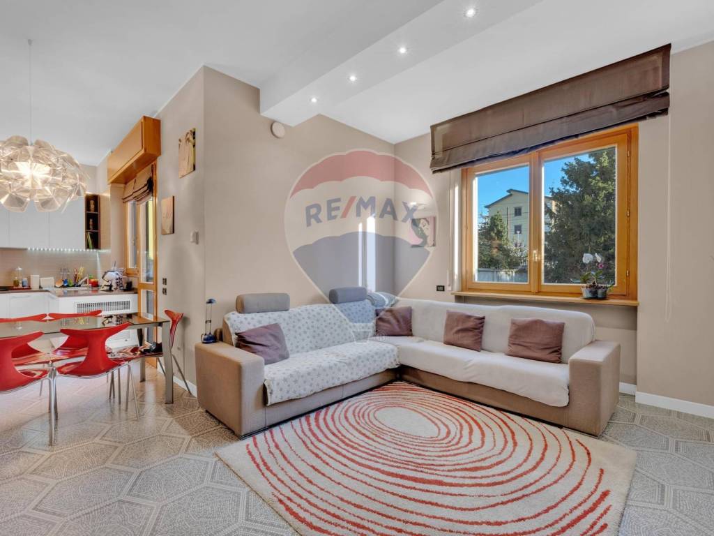 casa indipendente in vendita a Rho