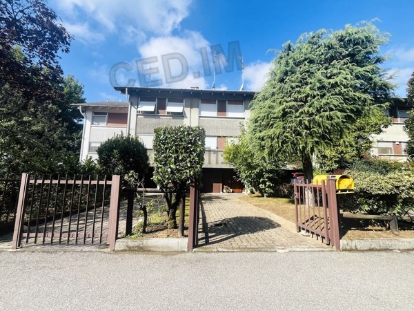 casa indipendente in vendita a Rho
