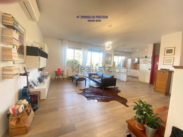 appartamento in vendita a Rho in zona Mazzo