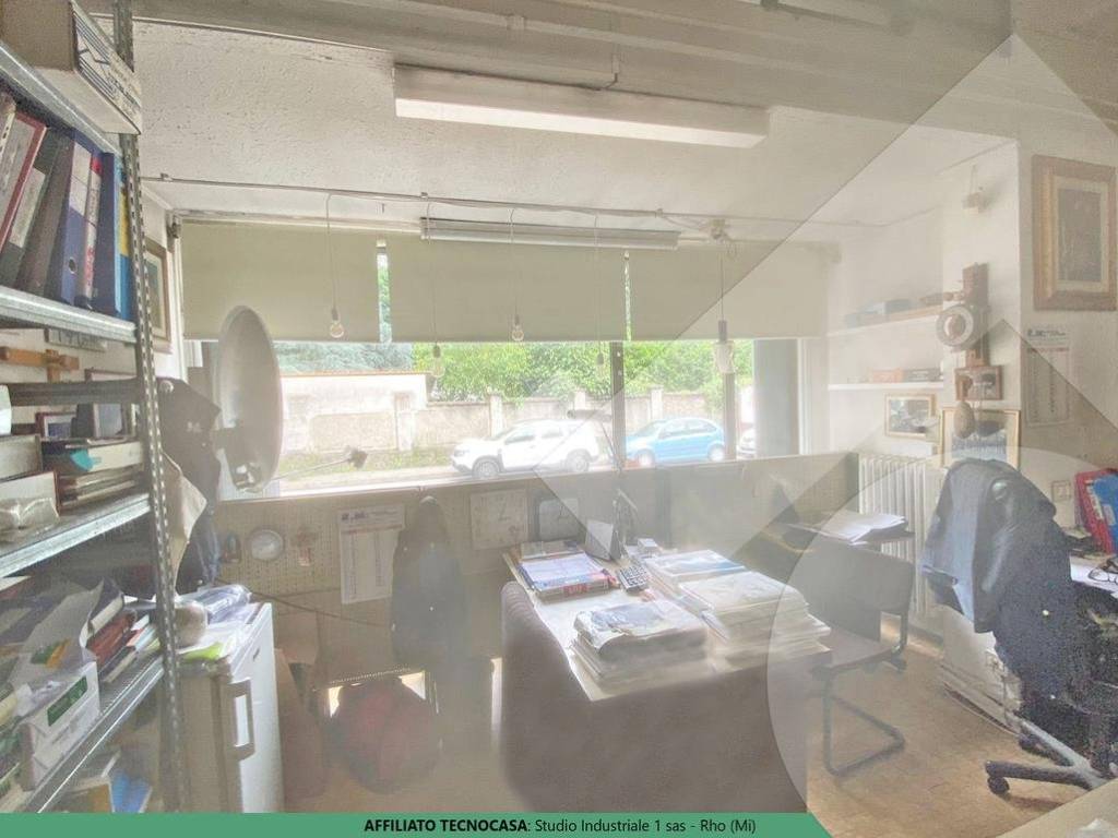 negozio in vendita a Rho