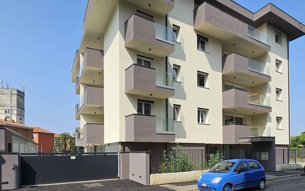 appartamento in vendita a Rho in zona Biringhello