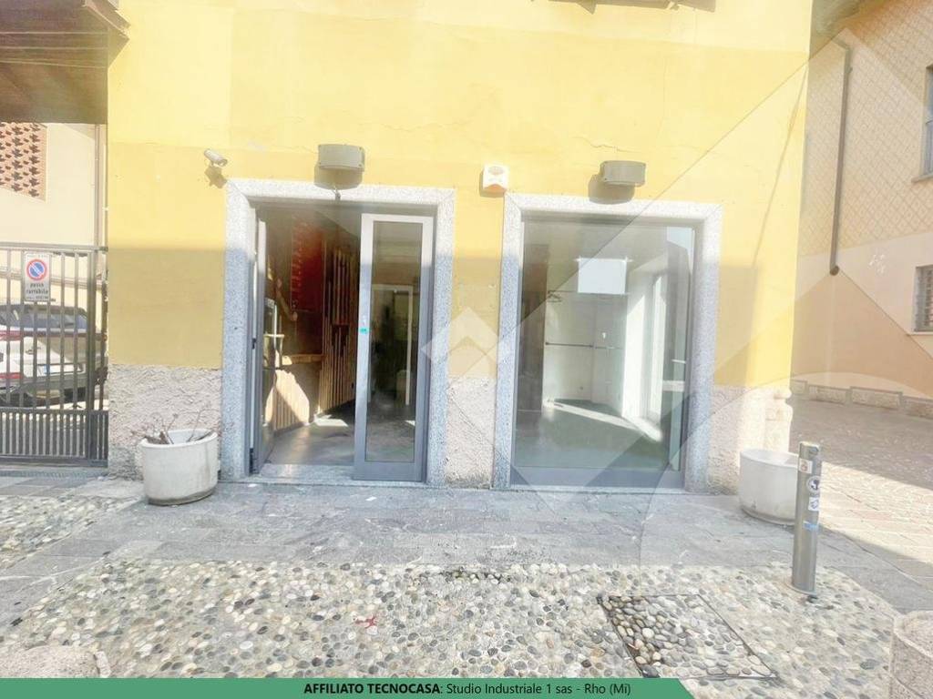 negozio in vendita a Rho