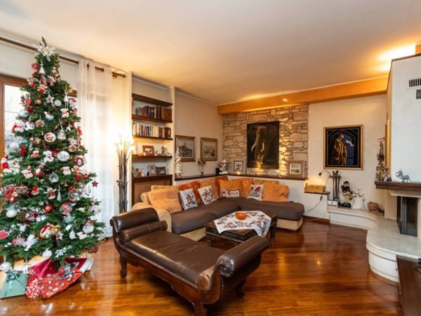 casa indipendente in vendita a Rho