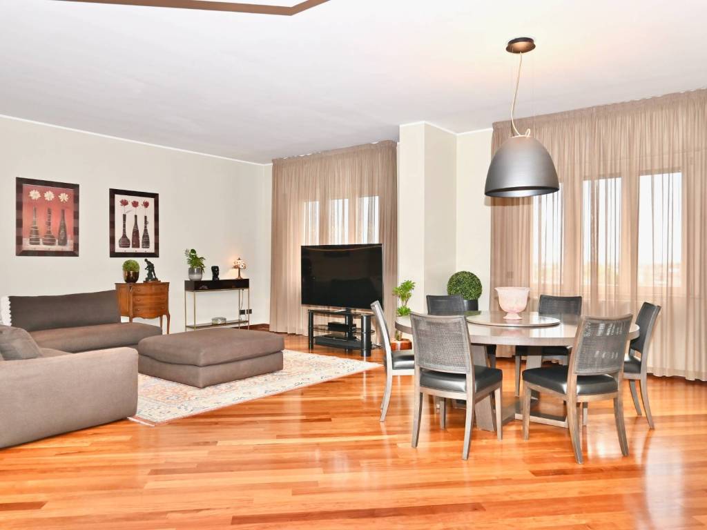 appartamento in vendita a Rho