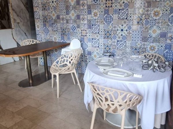 negozio in vendita a Rho