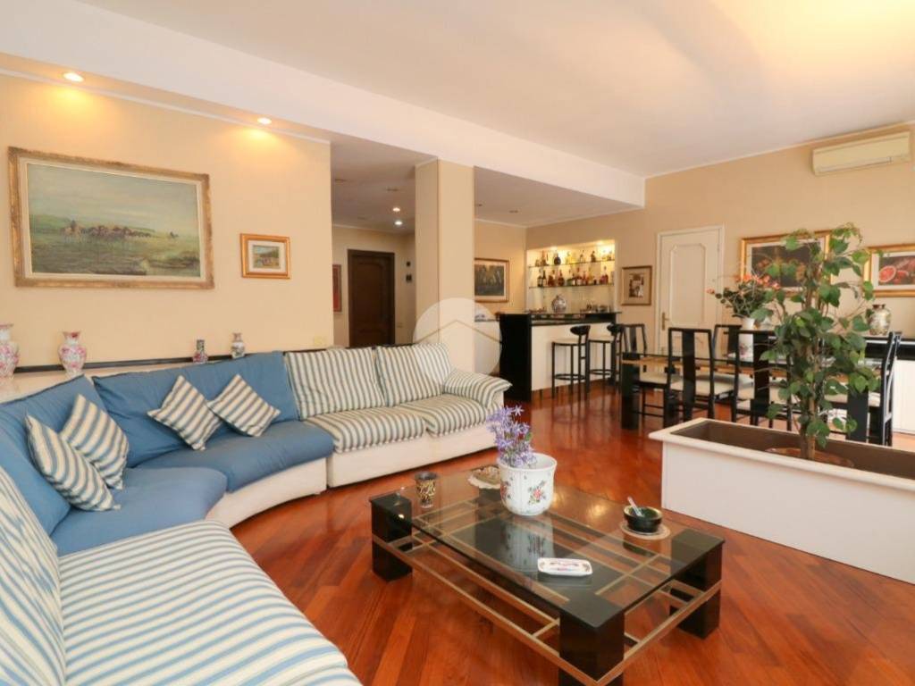 appartamento in vendita a Rho