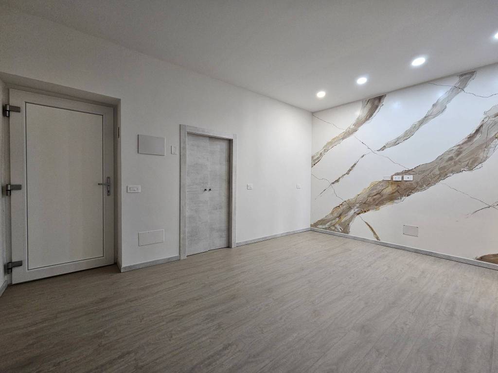 appartamento in vendita a Rho in zona Biringhello