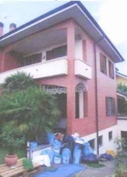 casa indipendente in vendita a Rho in zona Terrazzano