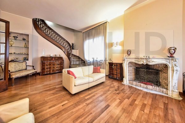 casa indipendente in vendita a Rho