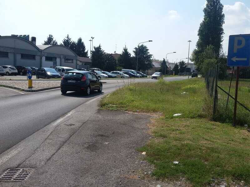 terreno edificabile in vendita a Rho