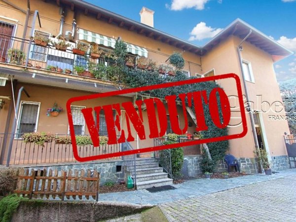 appartamento in vendita a Rho in zona Castellazzo
