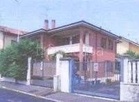 casa indipendente in vendita a Rho in zona Terrazzano