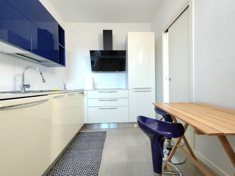 appartamento in vendita a Rho in zona Mazzo