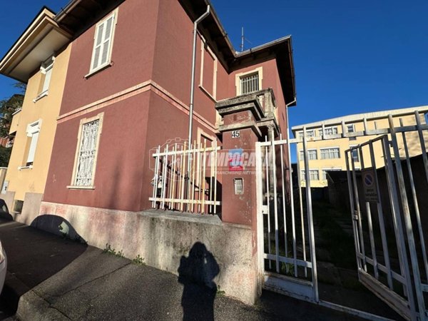 casa indipendente in vendita a Rho