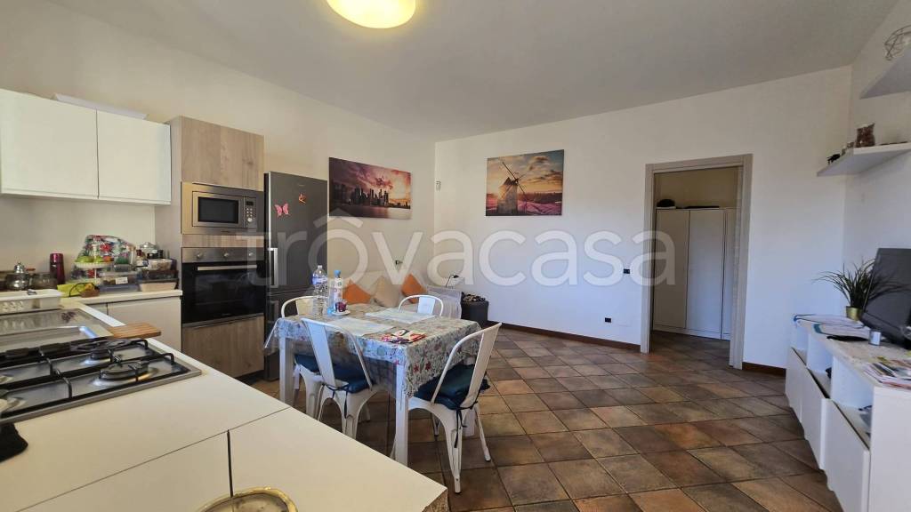 appartamento in vendita a Rho in zona Passirana