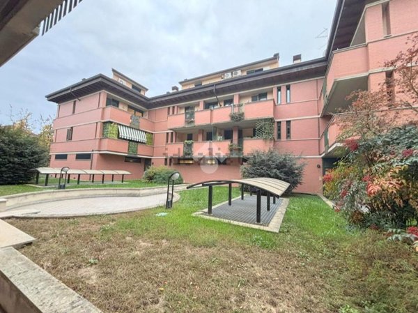 appartamento in vendita a Rho in zona Passirana