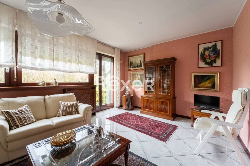 casa indipendente in vendita a Rho