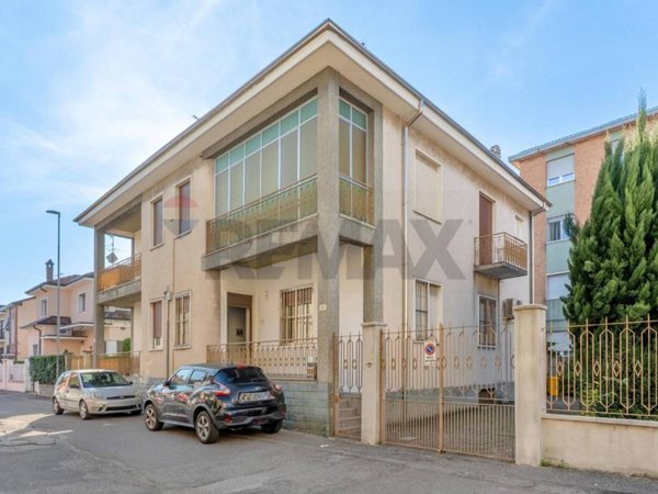 casa indipendente in vendita a Rho