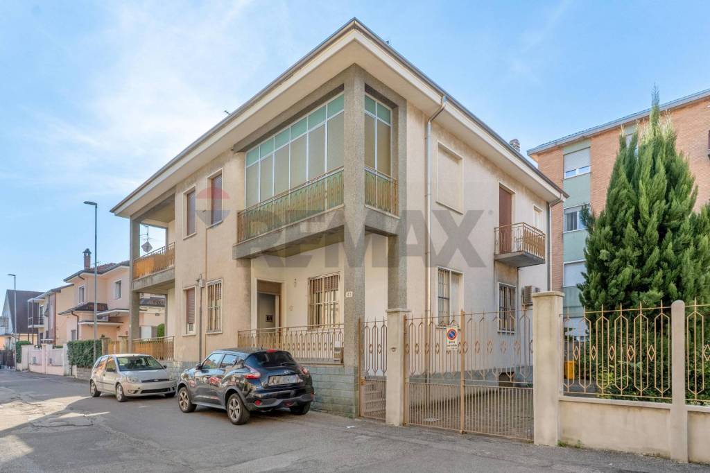 casa indipendente in vendita a Rho