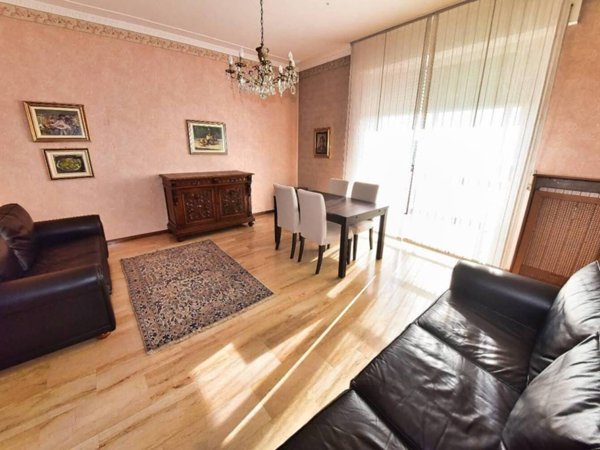 appartamento in vendita a Rho in zona Biringhello