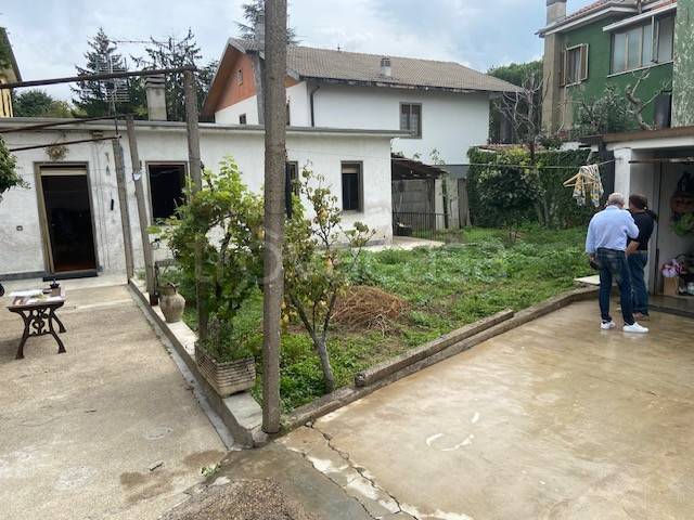 terreno edificabile in vendita a Rho