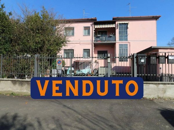 appartamento in vendita a Rho in zona Ghisolfa