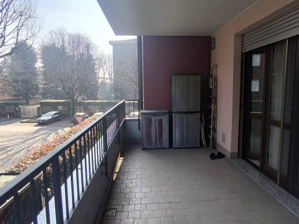 appartamento in vendita a Rho in zona Ghisolfa