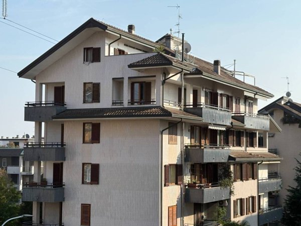 appartamento in vendita a Rho in zona Castellazzo