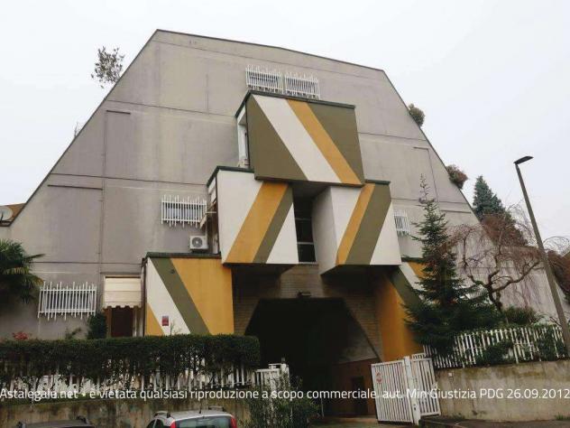 appartamento in vendita a Rho in zona Mazzo