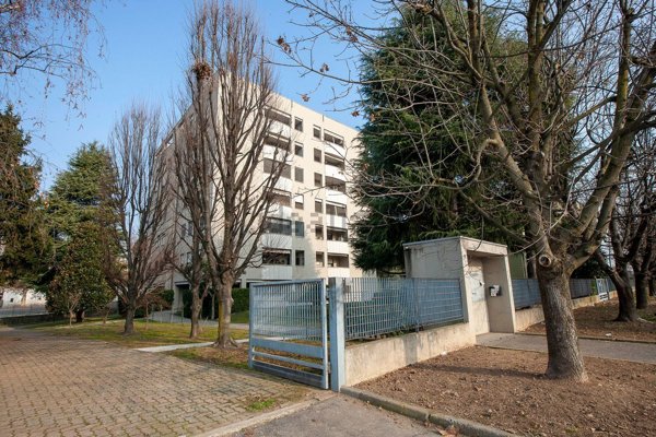 appartamento in vendita a Rho in zona Passirana