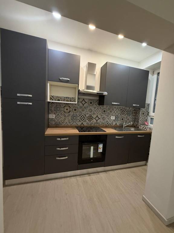 appartamento in vendita a Rho in zona Biringhello