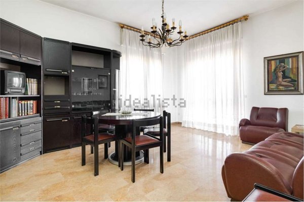 appartamento in vendita a Rho in zona Terrazzano