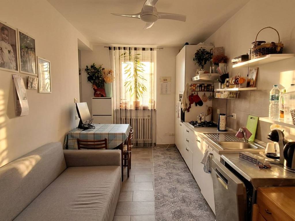 appartamento in vendita a Rho in zona Passirana