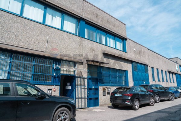 ufficio in vendita a Rho in zona Mazzo
