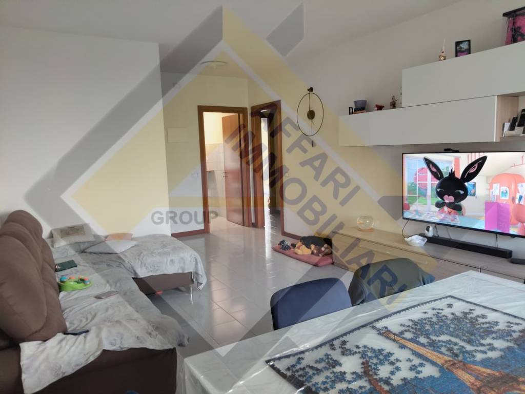 appartamento in vendita a Rho in zona Castellazzo