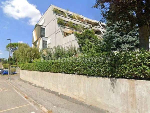 appartamento in vendita a Rho in zona Mazzo