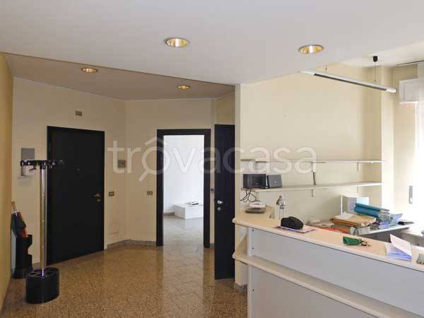 ufficio in vendita a Rho