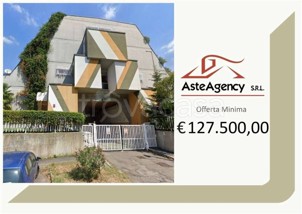 appartamento in vendita a Rho in zona Mazzo