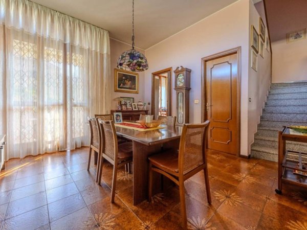 casa indipendente in vendita a Rho in zona Biringhello