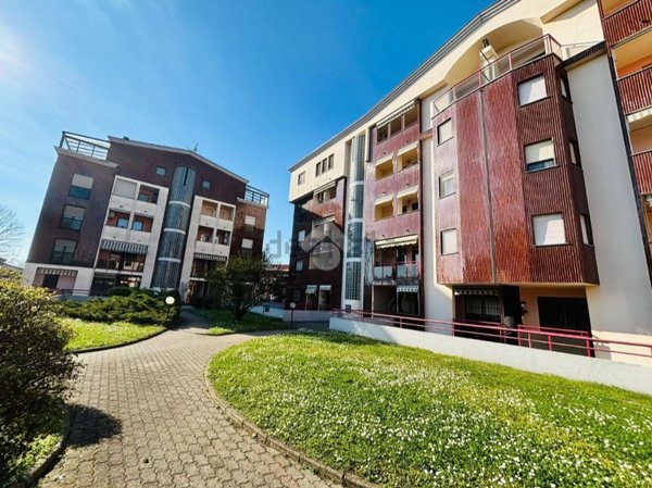appartamento in vendita a Rho in zona Passirana